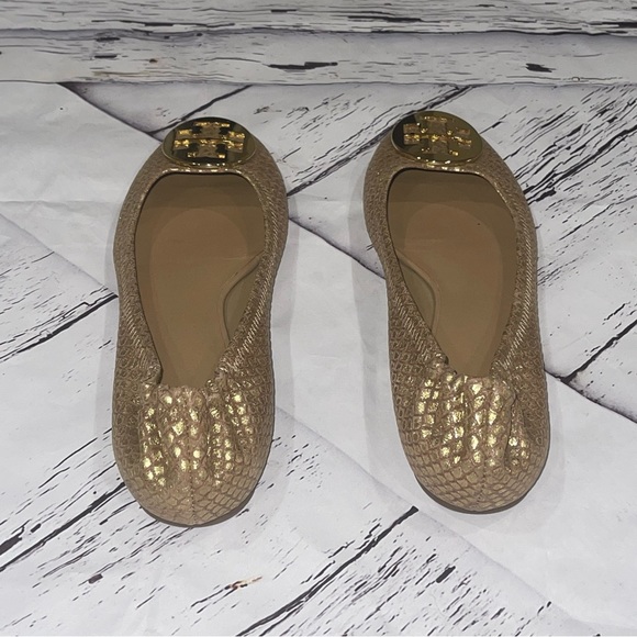 Tory Burch Metallic Gold Snakeskin Effect - Picture 2 of 8